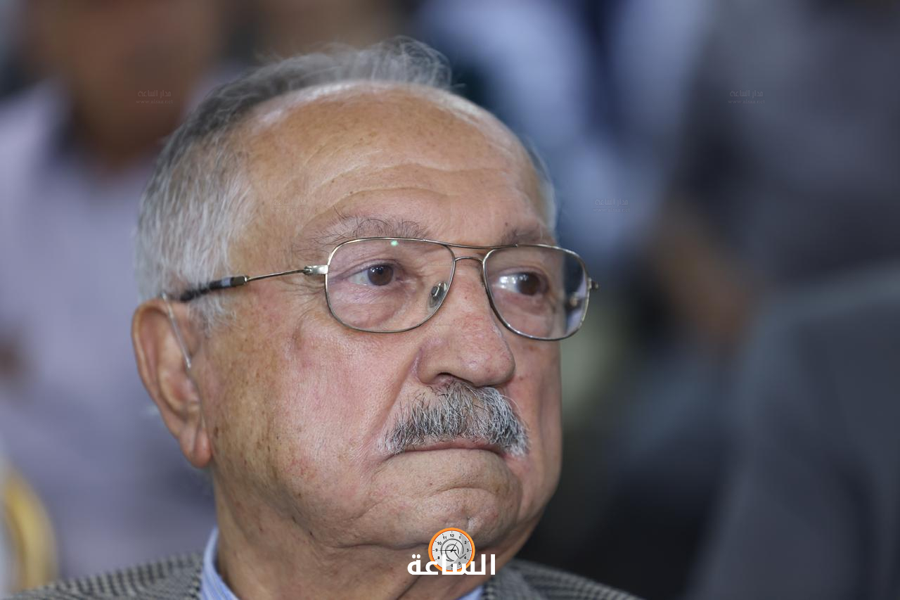 Madar Al-Saa Images 0.046406986088618485