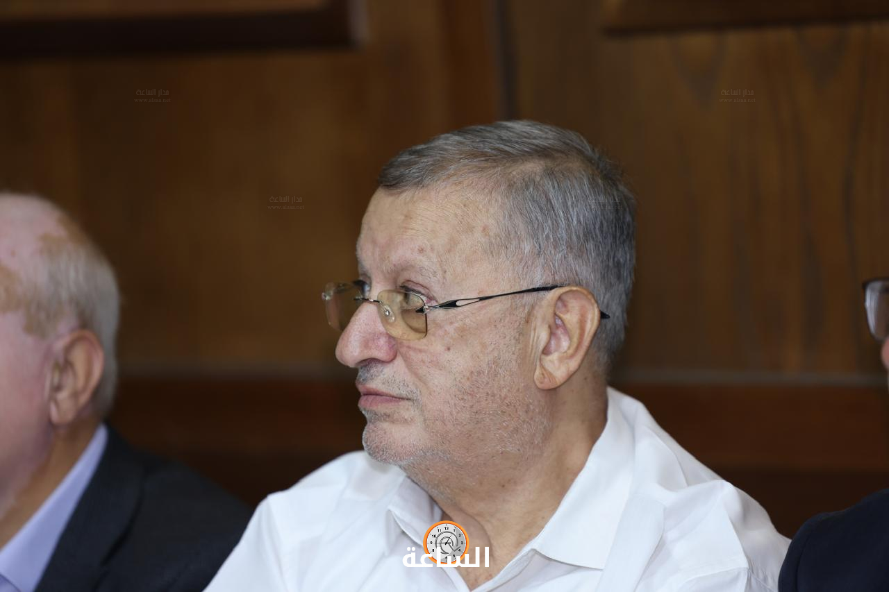 Madar Al-Saa Images 0.8778182396324451