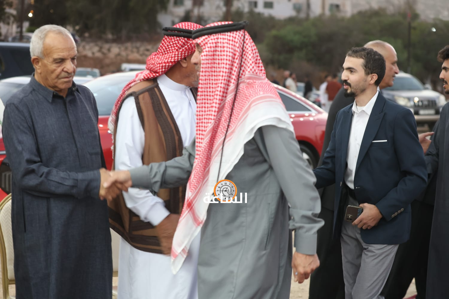 Madar Al-Saa Images 0.266536742170407
