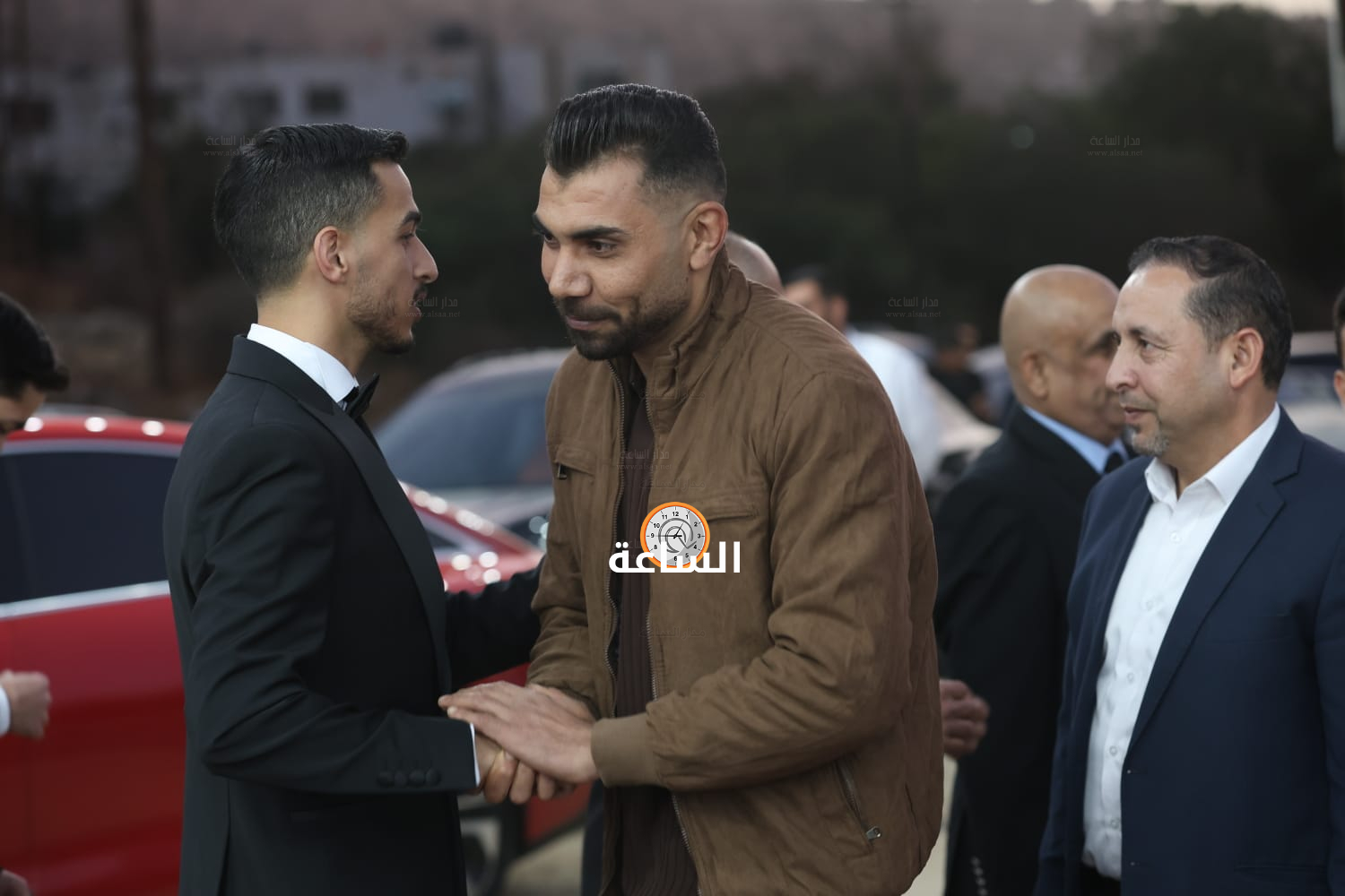 Madar Al-Saa Images 0.49696558351957176