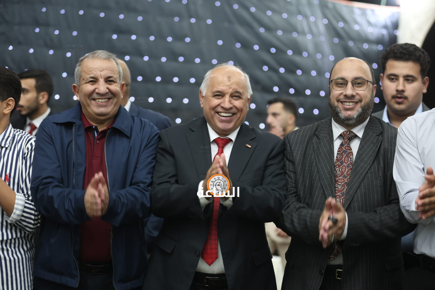Madar Al-Saa Images 0.36063037896398764