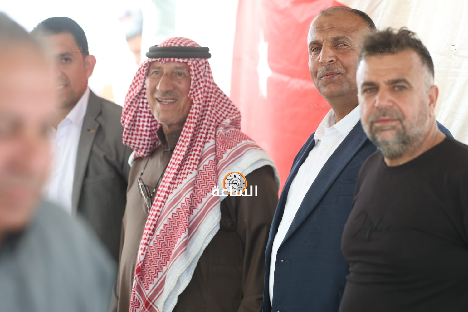 Madar Al-Saa Images 0.8715438211624803