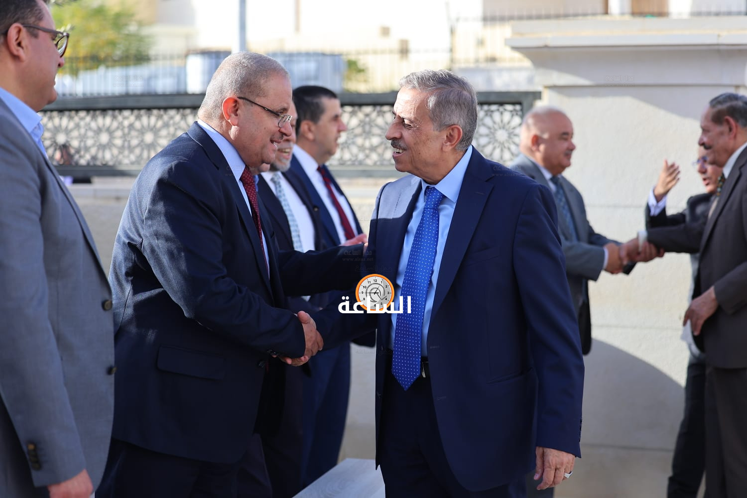 Madar Al-Saa Images 0.4761366009996427