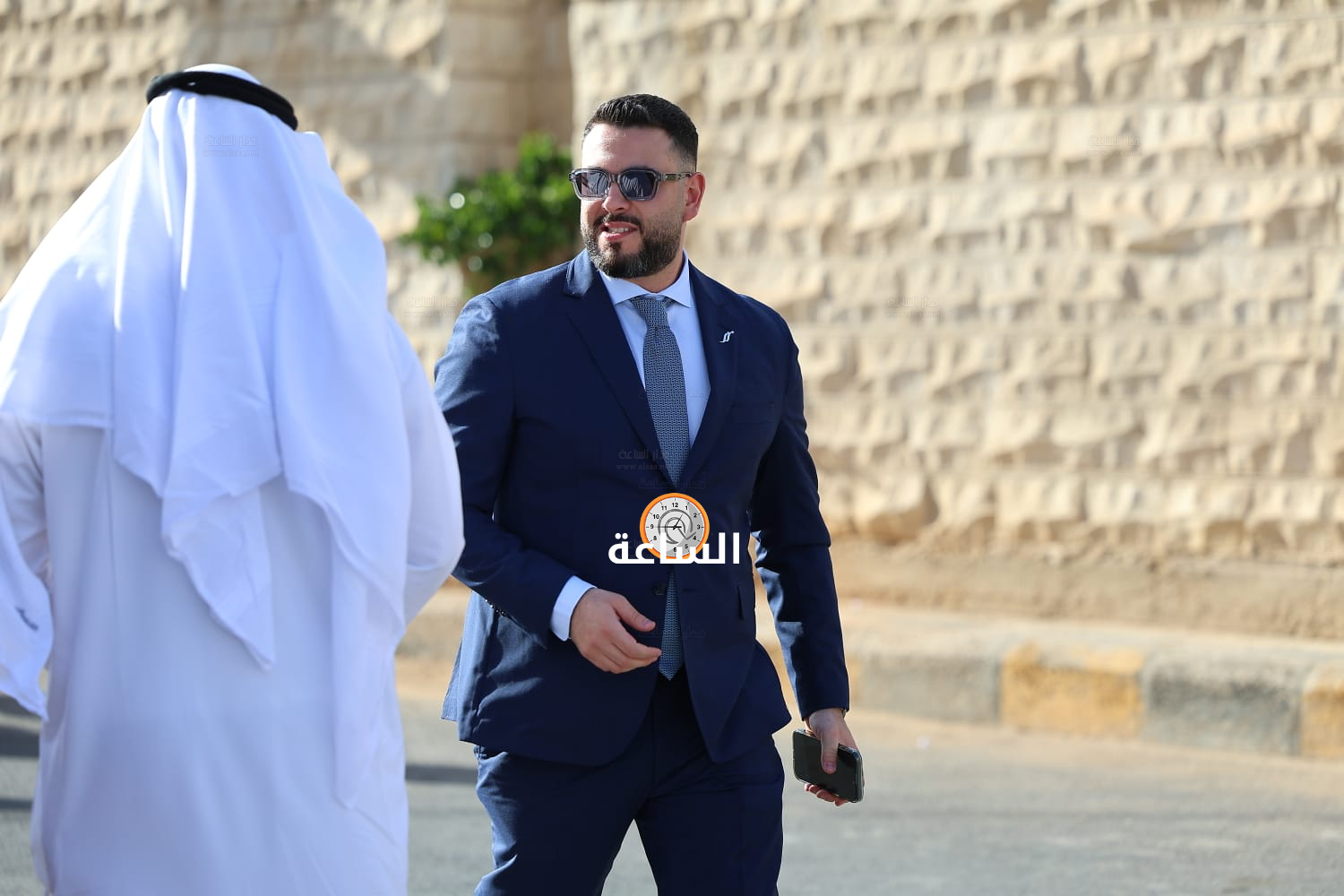 Madar Al-Saa Images 0.6496617584252661