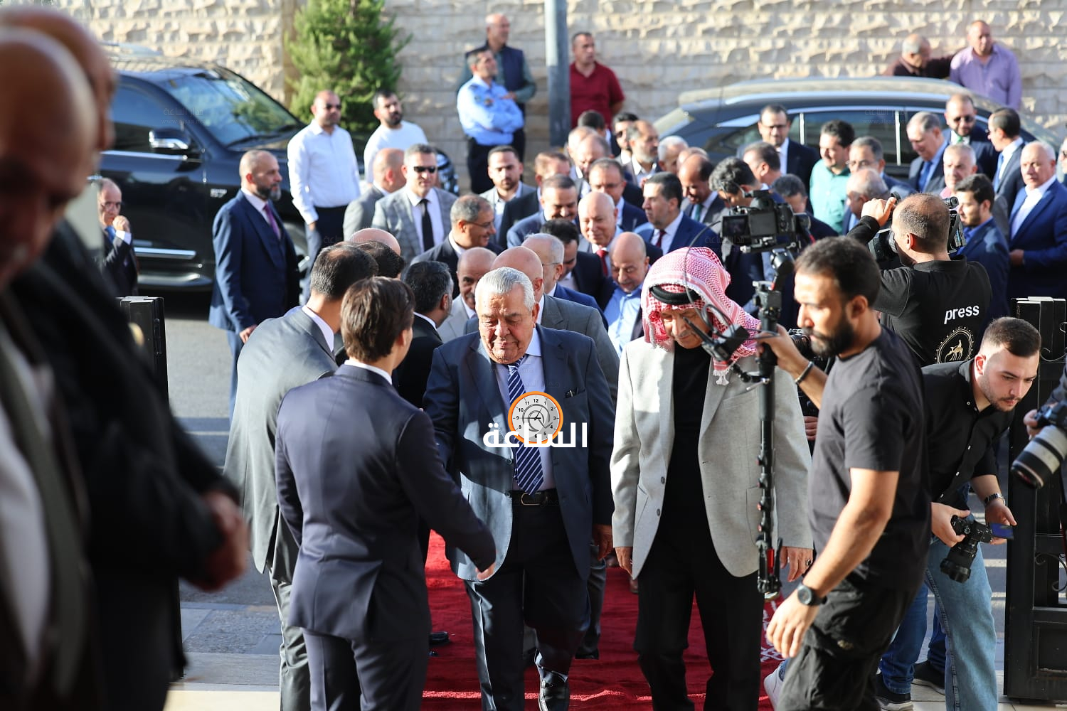 Madar Al-Saa Images 0.5495038233608025