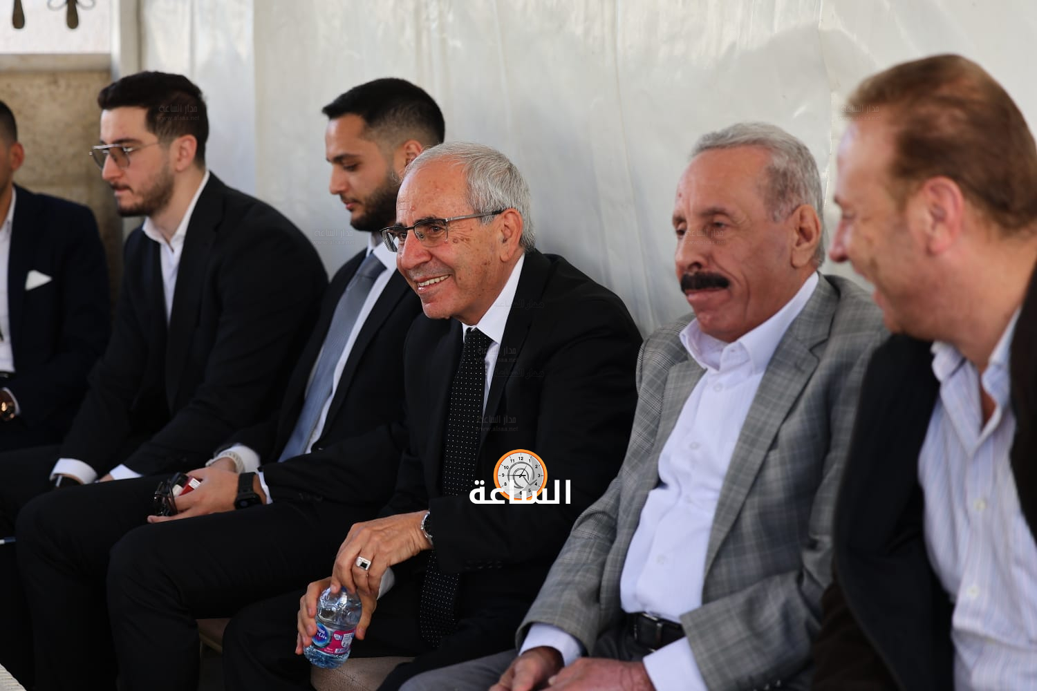 Madar Al-Saa Images 0.9907405306577104