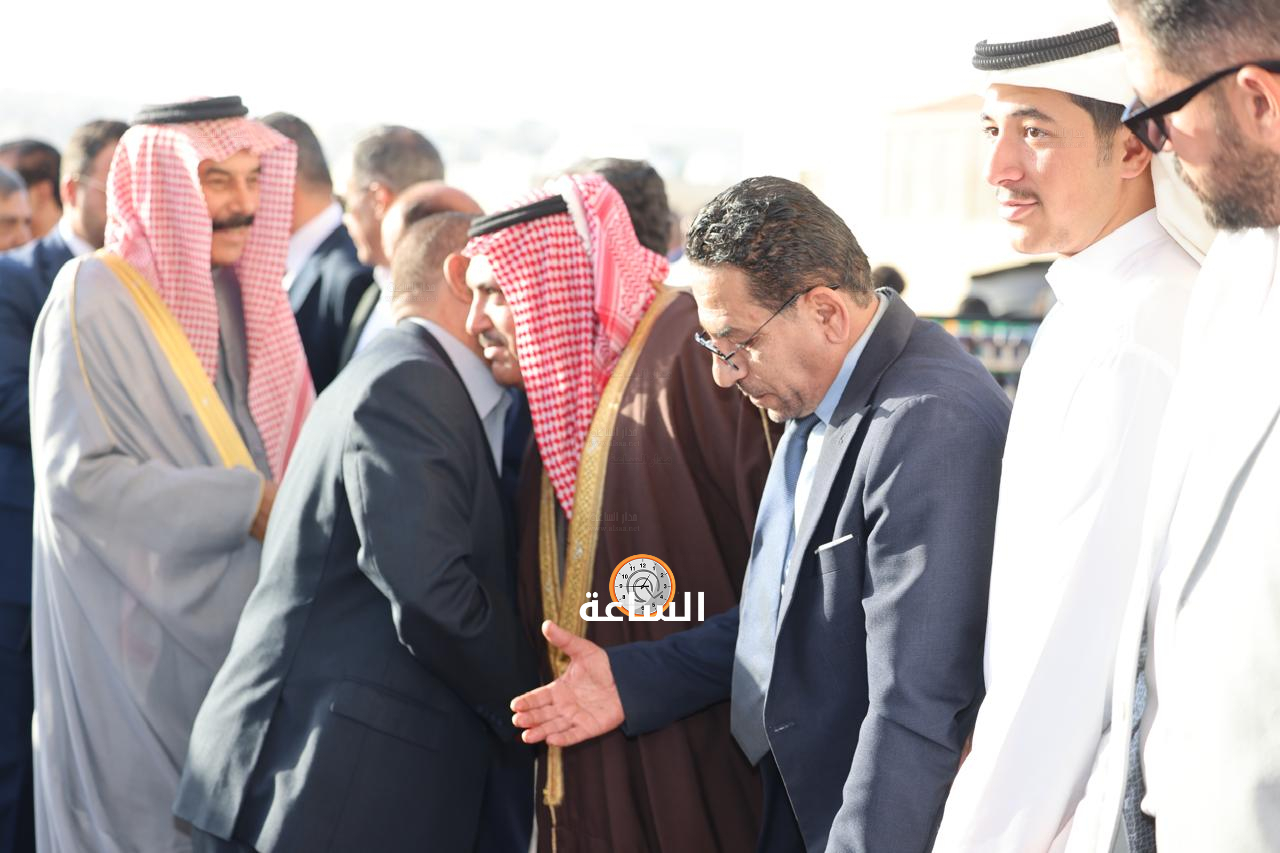 Madar Al-Saa Images 0.9377547543779122