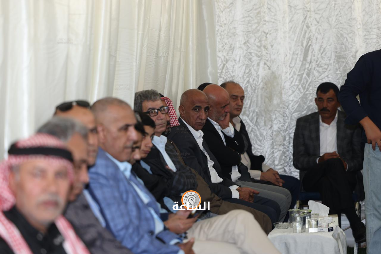 Madar Al-Saa Images 0.8979507387524072