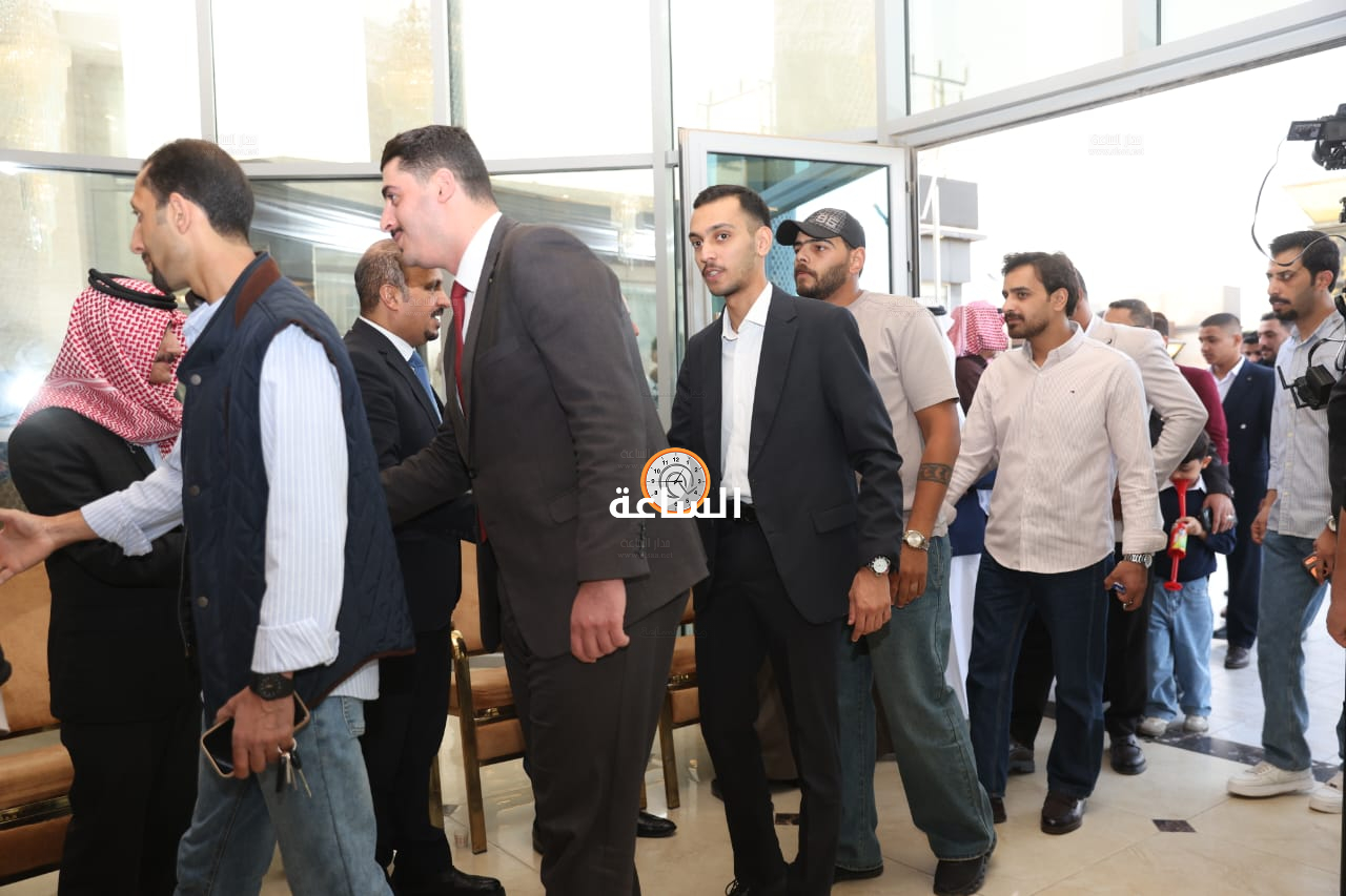 Madar Al-Saa Images 0.2374515841375796