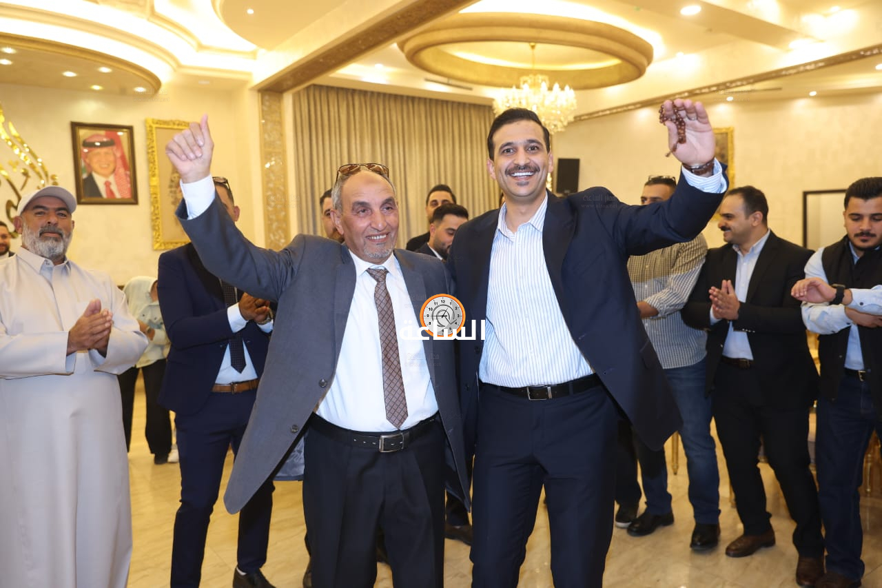 Madar Al-Saa Images 0.9686818359796935