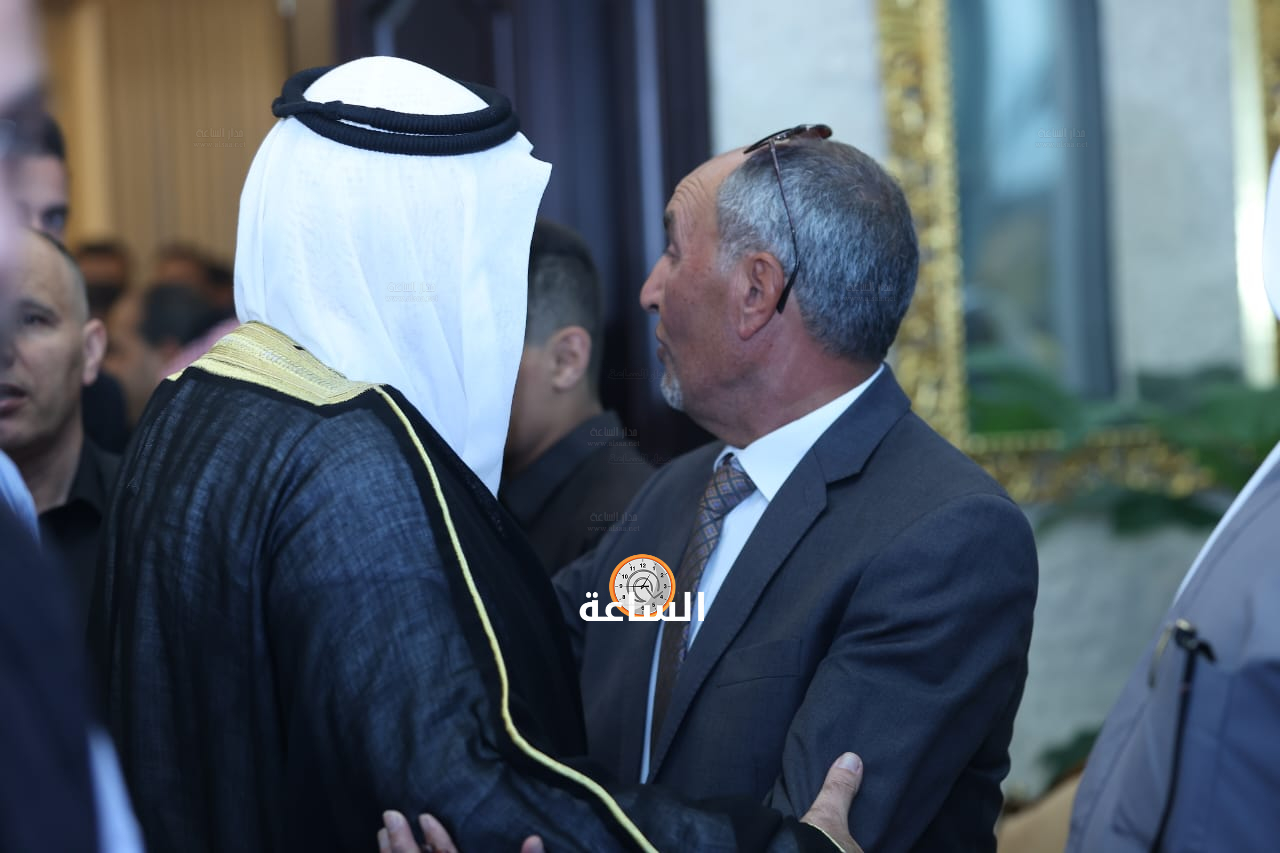 Madar Al-Saa Images 0.8456670195003319