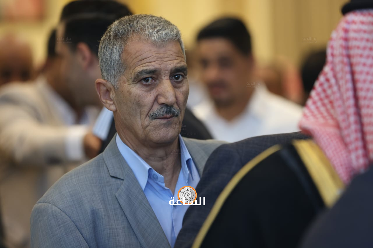 Madar Al-Saa Images 0.428067672492074