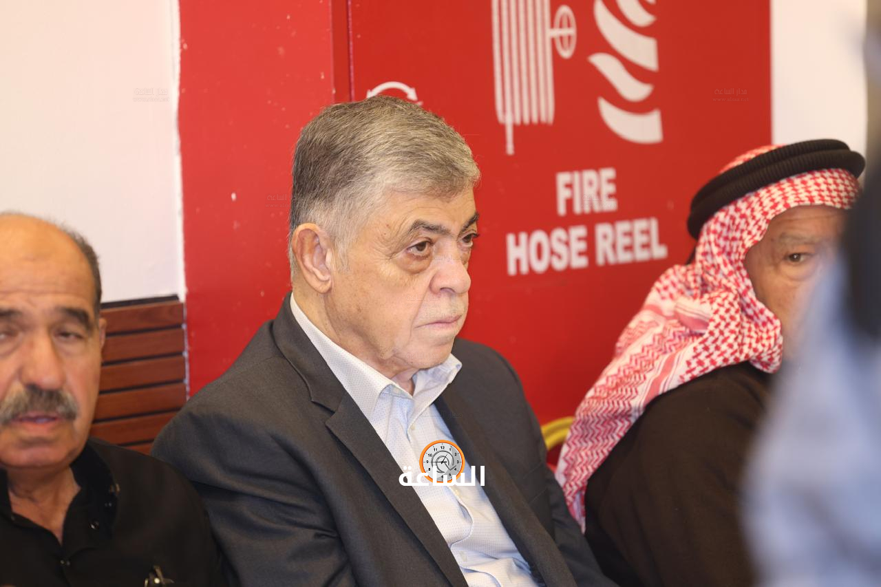 Madar Al-Saa Images 0.853909433856464