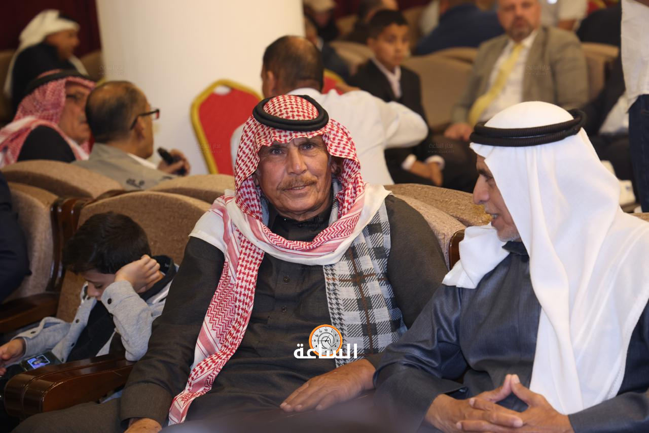 Madar Al-Saa Images 0.7248016176110128