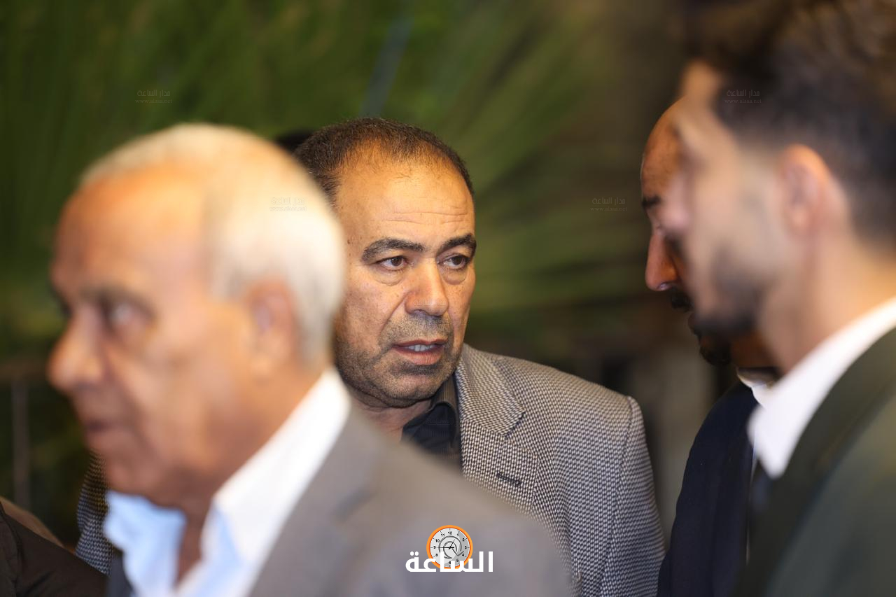 Madar Al-Saa Images 0.8601193051568987