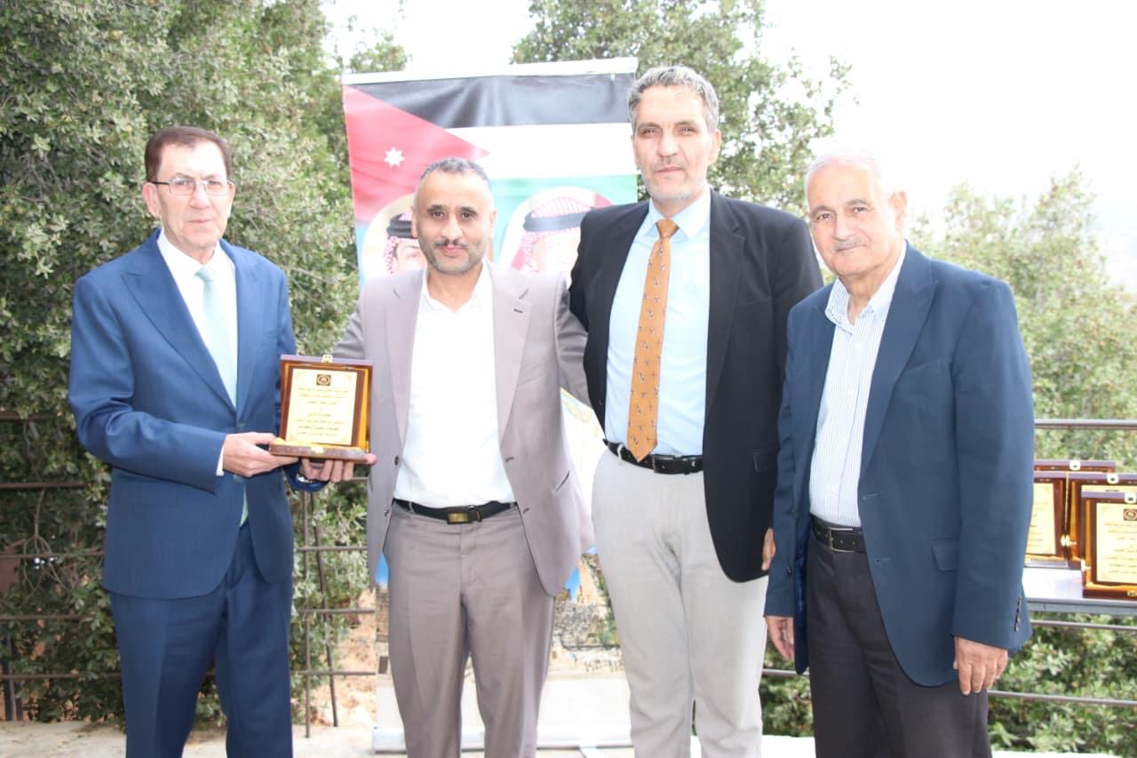 Madar Al-Saa Images 0.26018484104764816