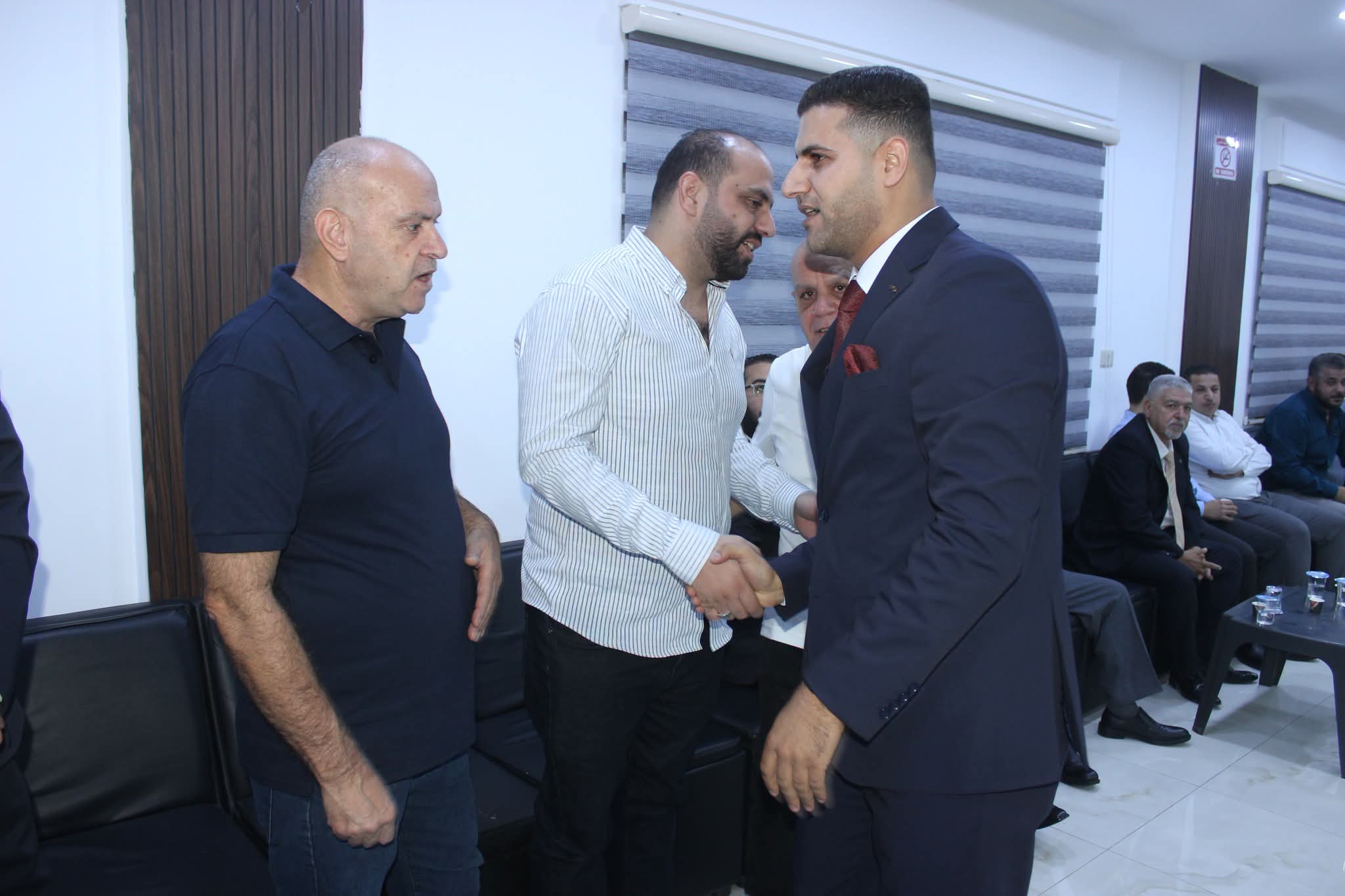 Madar Al-Saa Images 0.977681144034579