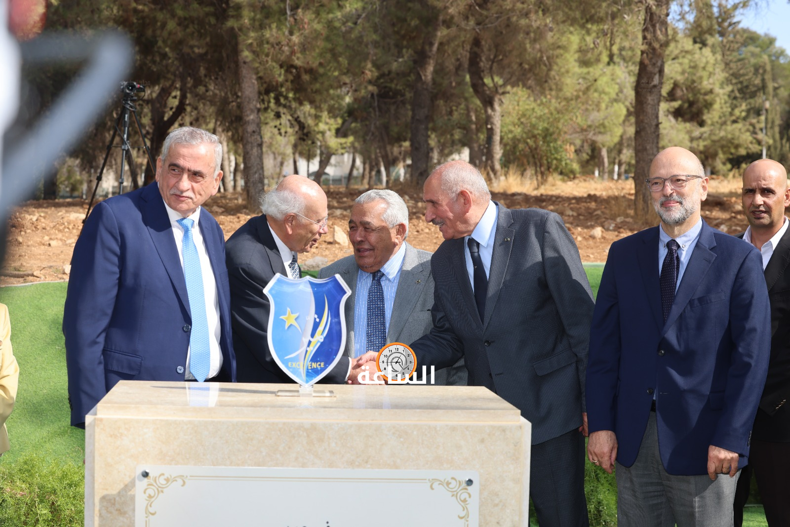 Madar Al-Saa Images 0.3269505837178358