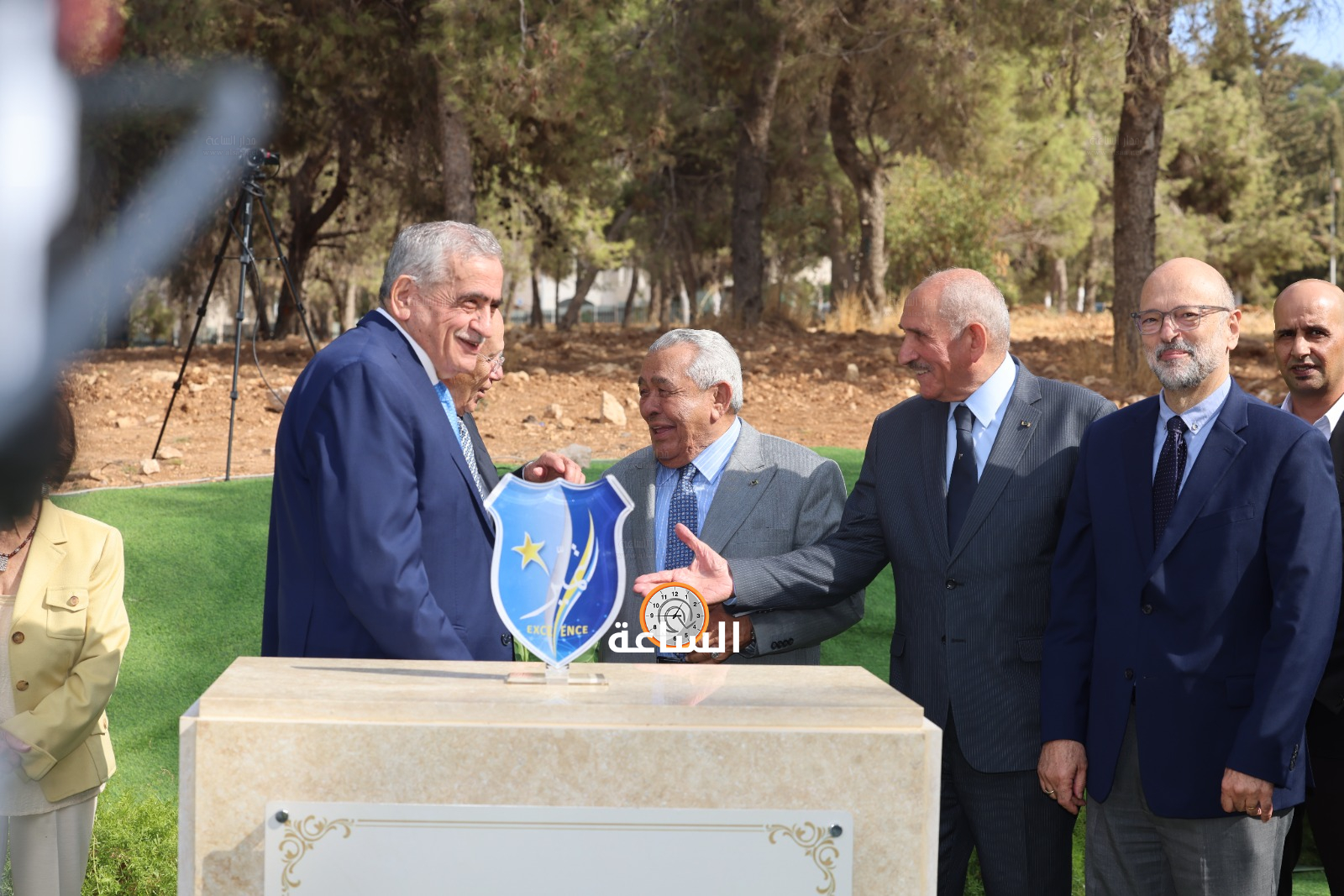 Madar Al-Saa Images 0.8812458547040525