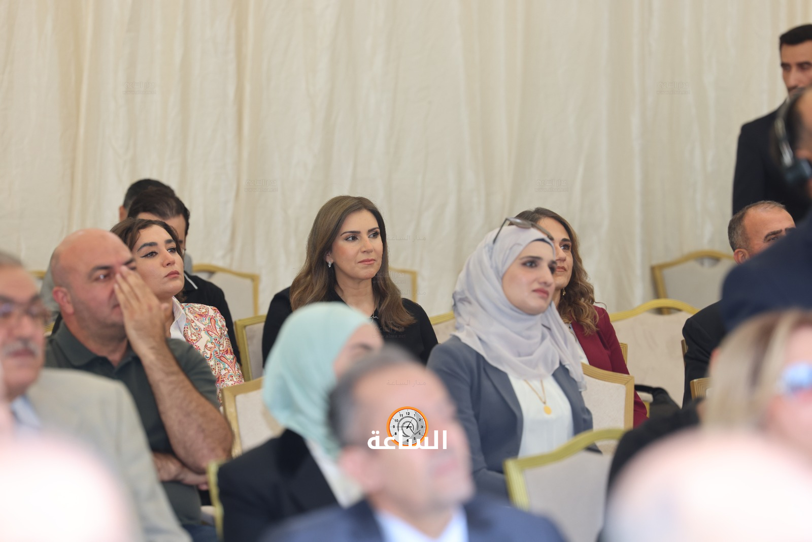 Madar Al-Saa Images 0.9989934919694118
