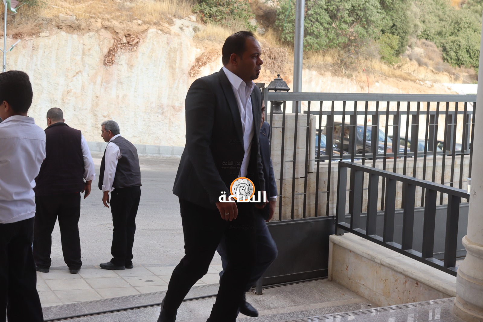 Madar Al-Saa Images 0.6776239575405724
