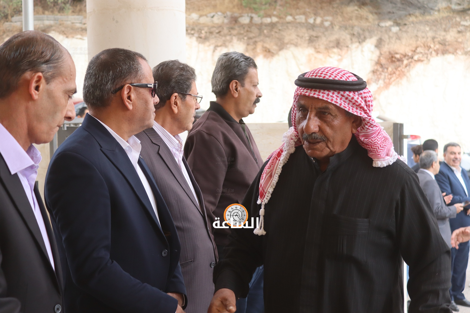 Madar Al-Saa Images 0.36546066567978