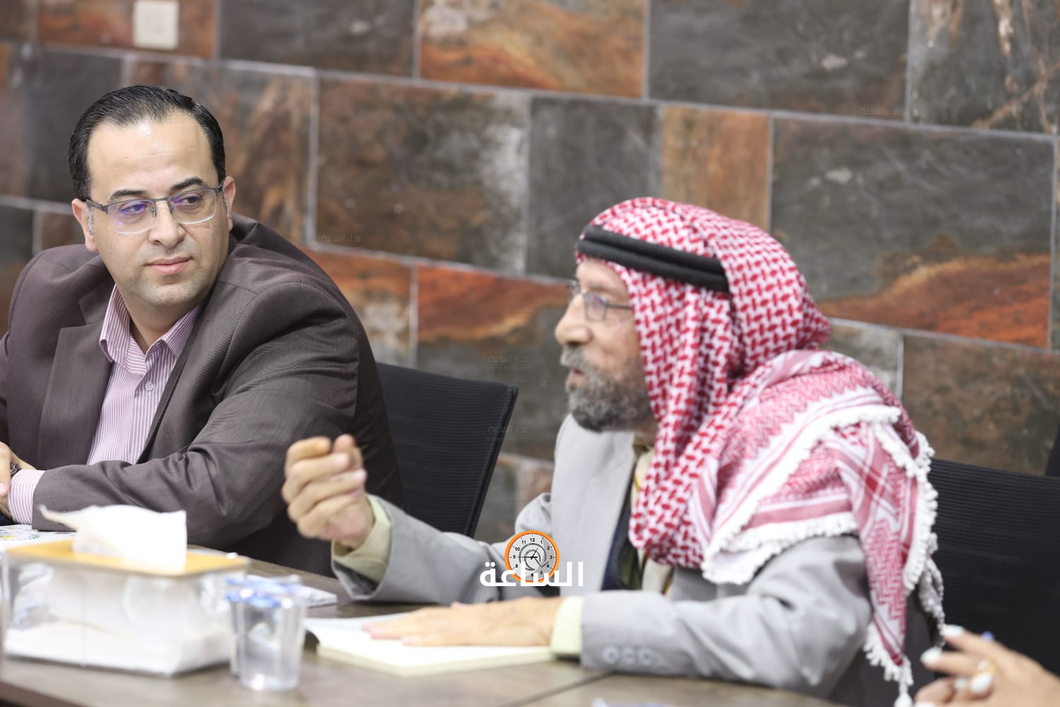 Madar Al-Saa Images 0.4270910925280317