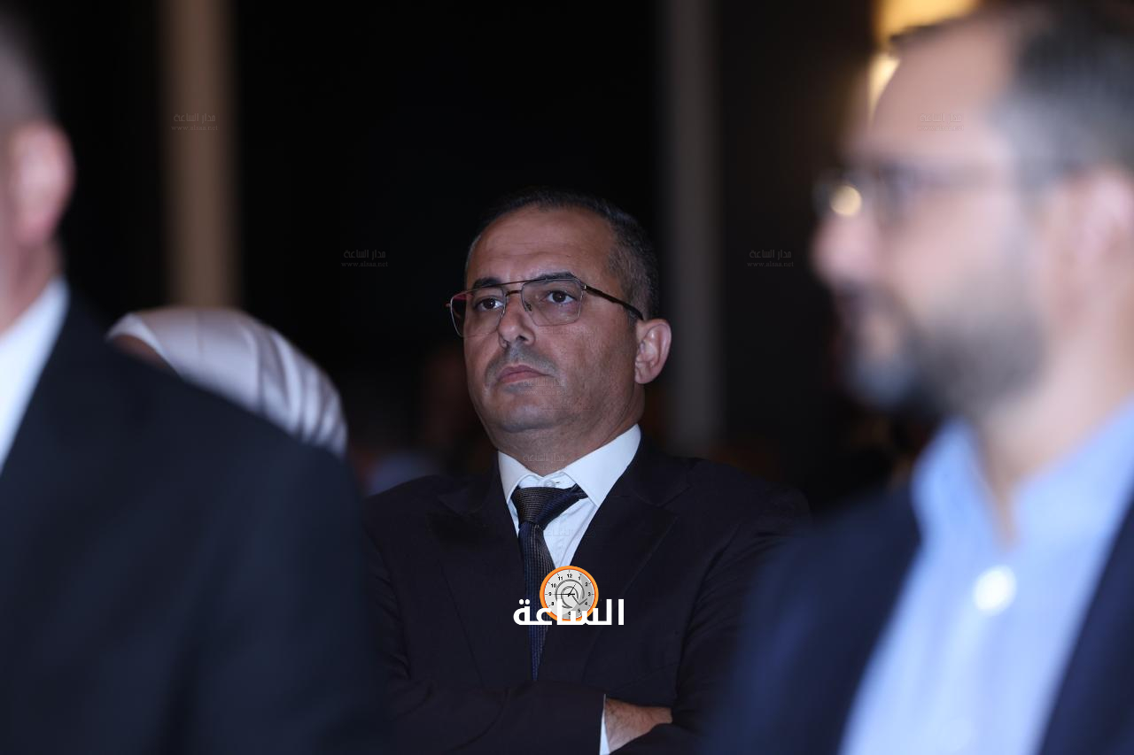 Madar Al-Saa Images 0.5352497170862451