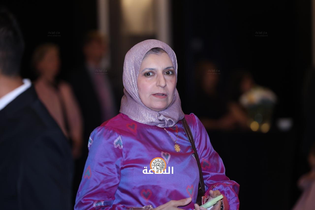 Madar Al-Saa Images 0.9324165765511888