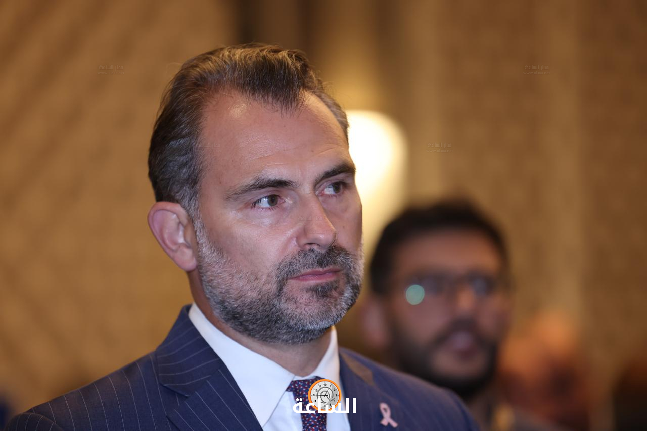 Madar Al-Saa Images 0.4653968688426816