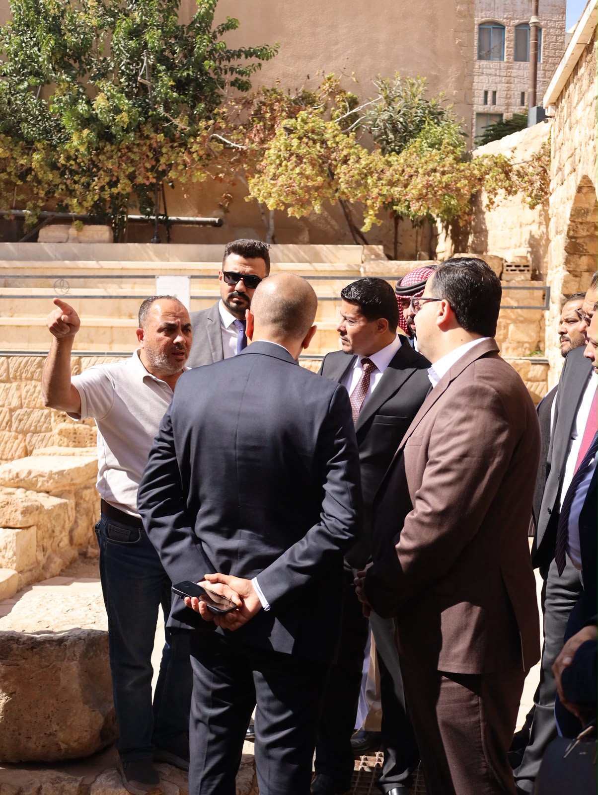 Madar Al-Saa Images 0.32095960151881286