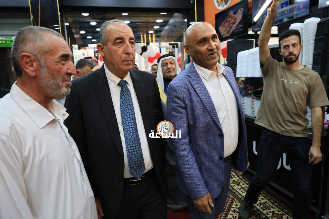 Madar Al-Saa Images 0.9943690385499689