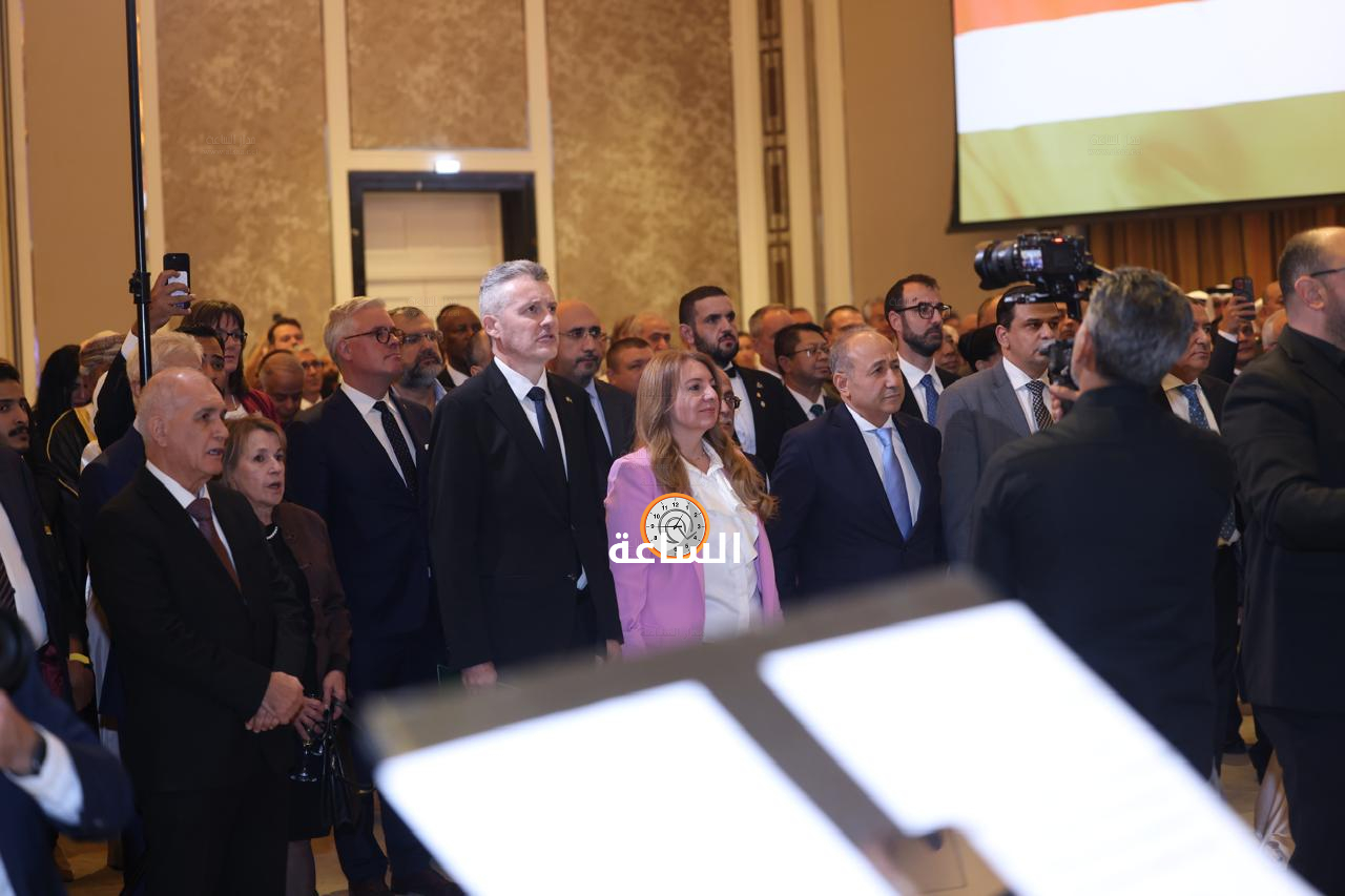 Madar Al-Saa Images 0.49383332800369606