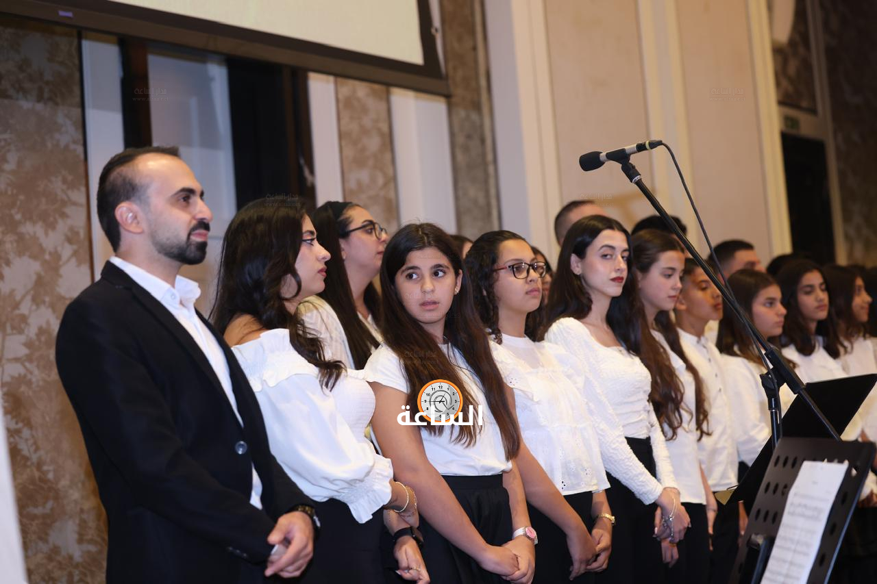 Madar Al-Saa Images 0.9434461359210006