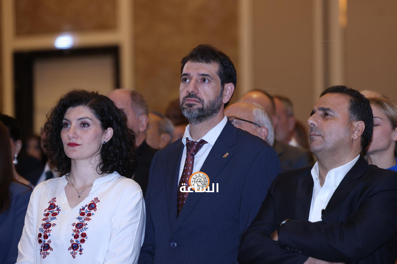 Madar Al-Saa Images 0.8516129268336287