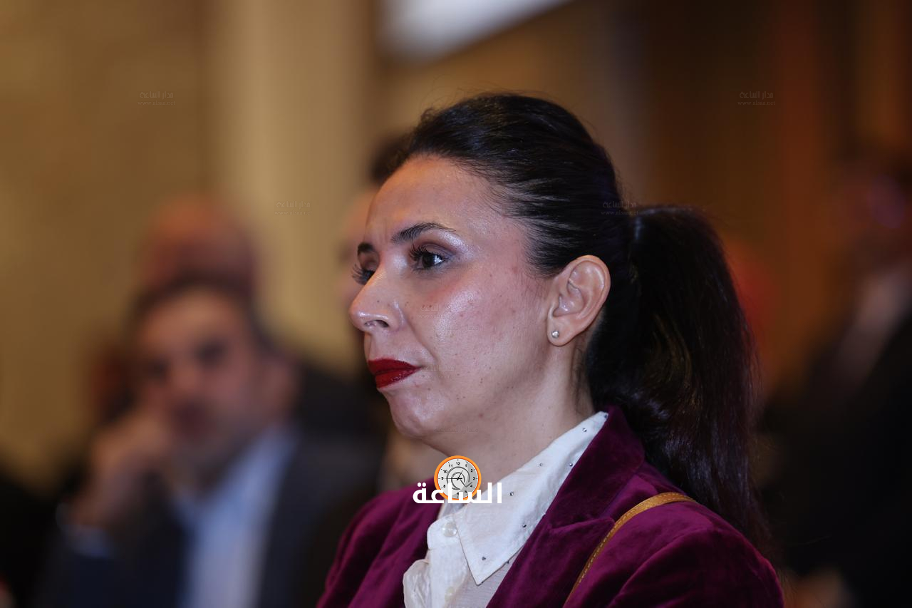 Madar Al-Saa Images 0.49972004826919947