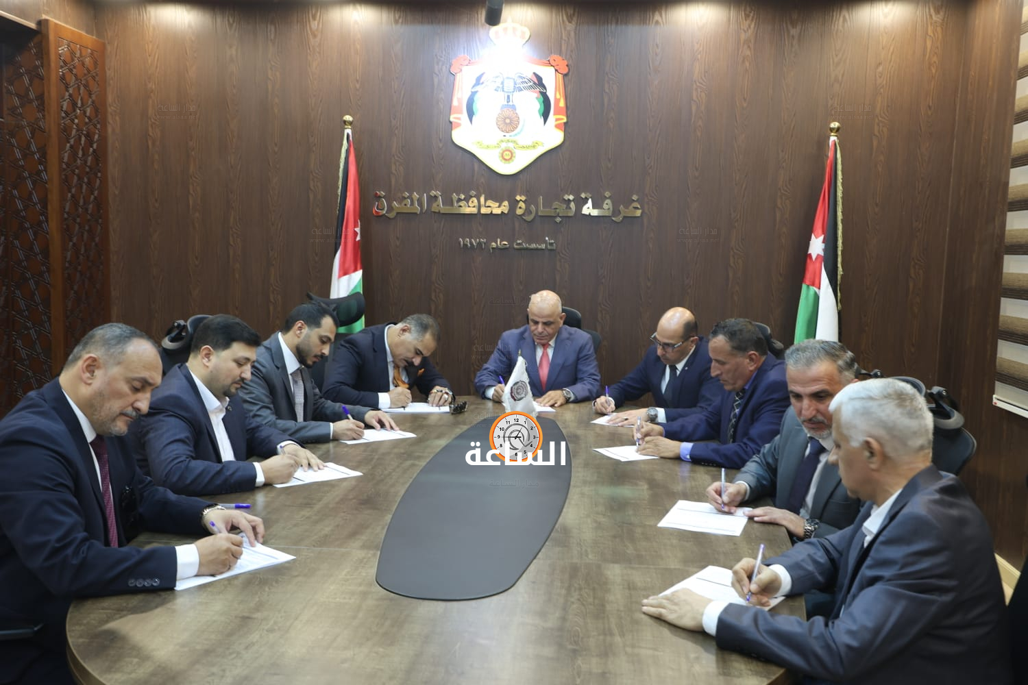 Madar Al-Saa Images 0.15077550590369004