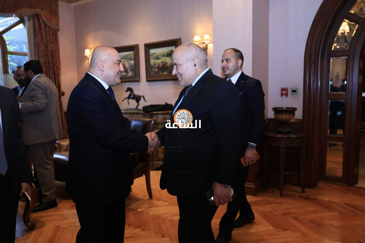 Madar Al-Saa Images 0.6704145282097376