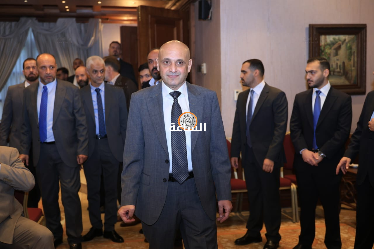 Madar Al-Saa Images 0.8472733844142801