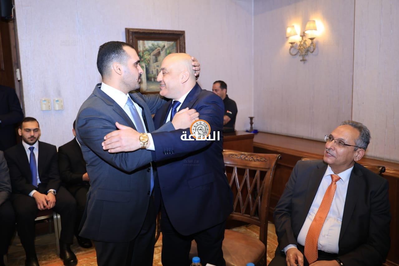 Madar Al-Saa Images 0.806500488837272