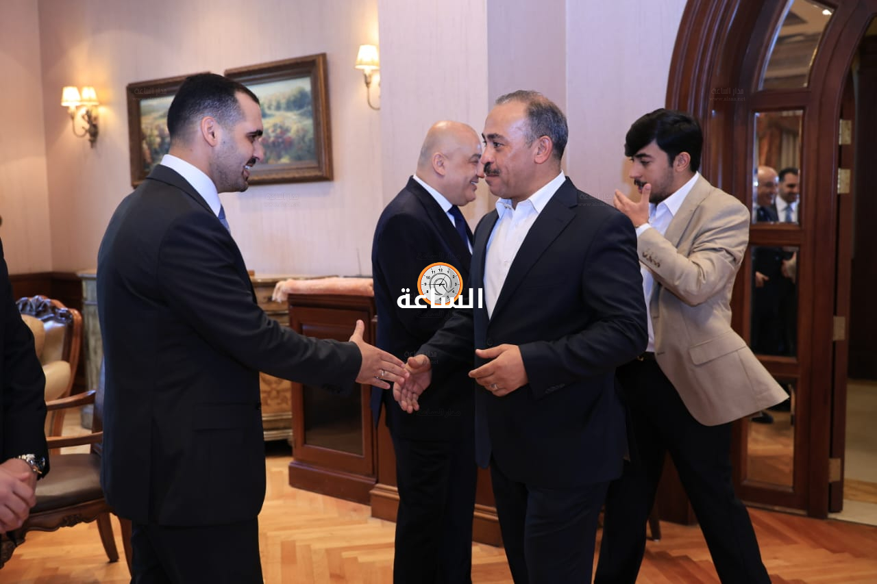 Madar Al-Saa Images 0.4615107079631616
