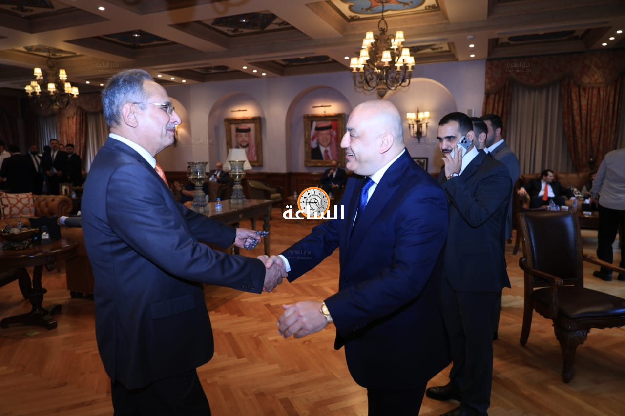 Madar Al-Saa Images 0.9751245971861771