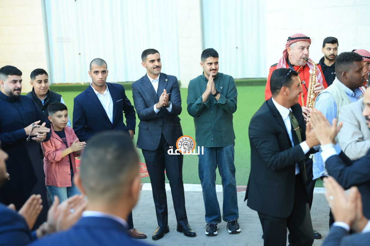 Madar Al-Saa Images 0.3517479013299456