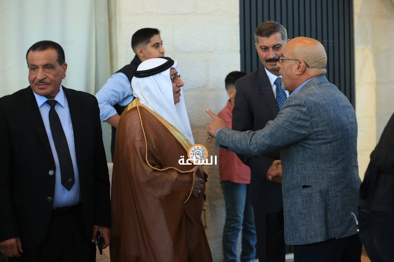 Madar Al-Saa Images 0.16453745329406044
