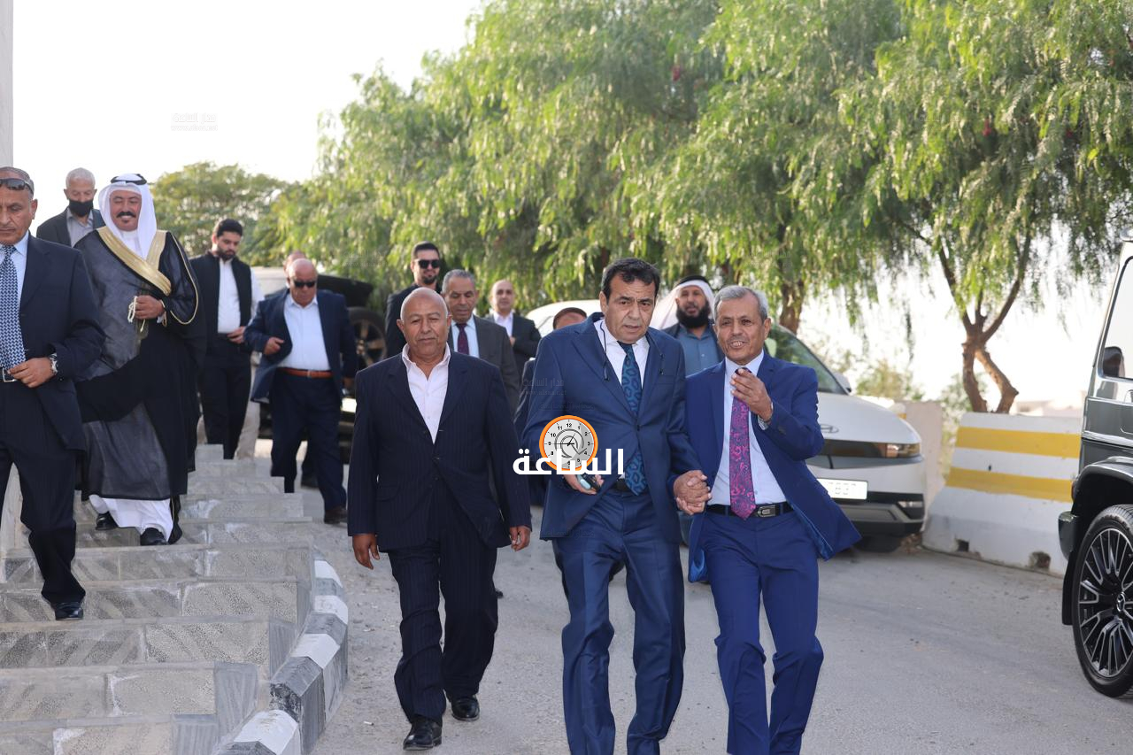 Madar Al-Saa Images 0.054662443100644054