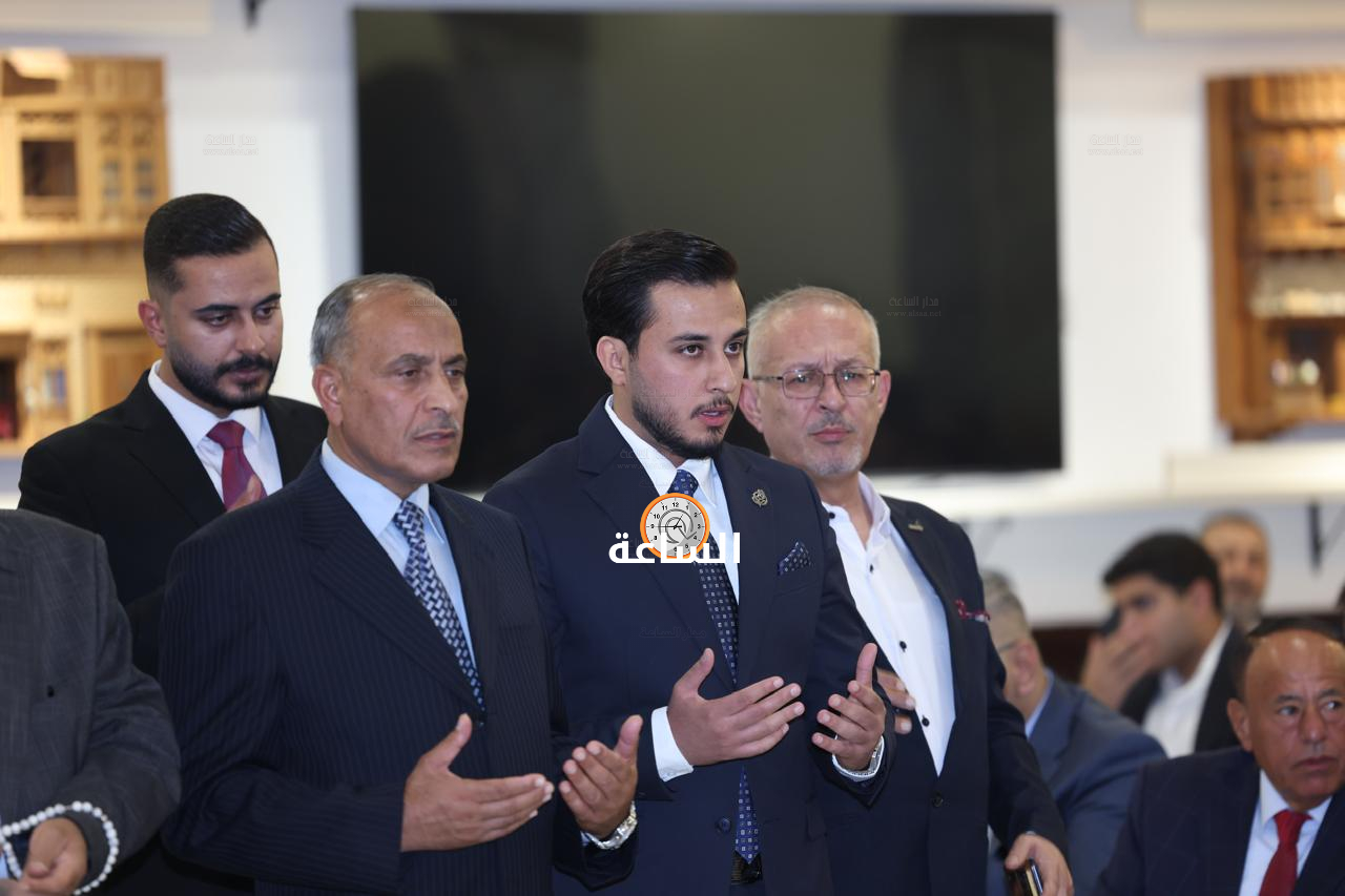 Madar Al-Saa Images 0.5708238838561175