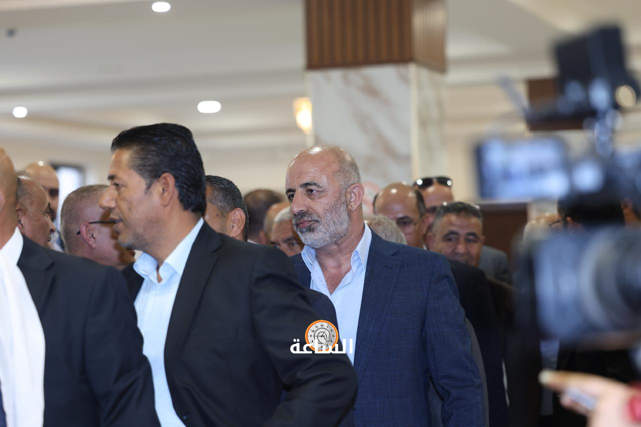 Madar Al-Saa Images 0.9215324192200702