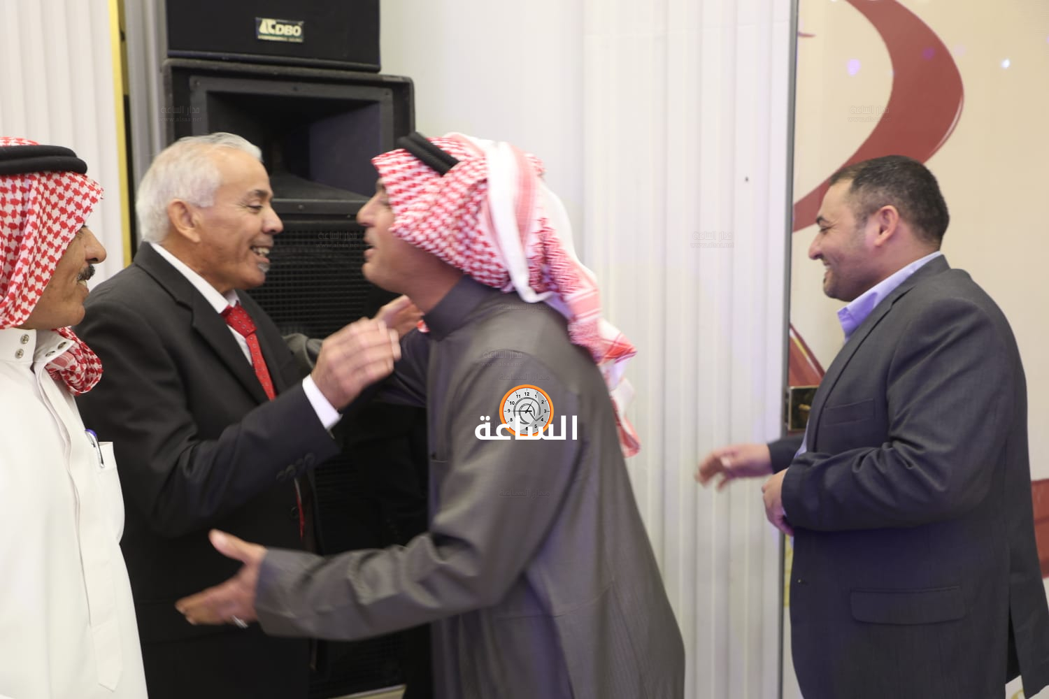 Madar Al-Saa Images 0.485180621735919