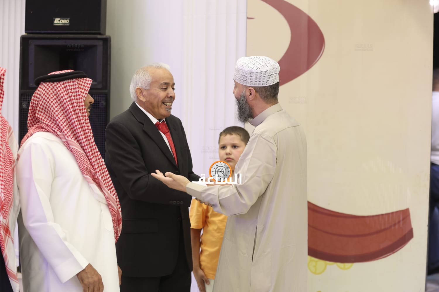 Madar Al-Saa Images 0.2991836171541564