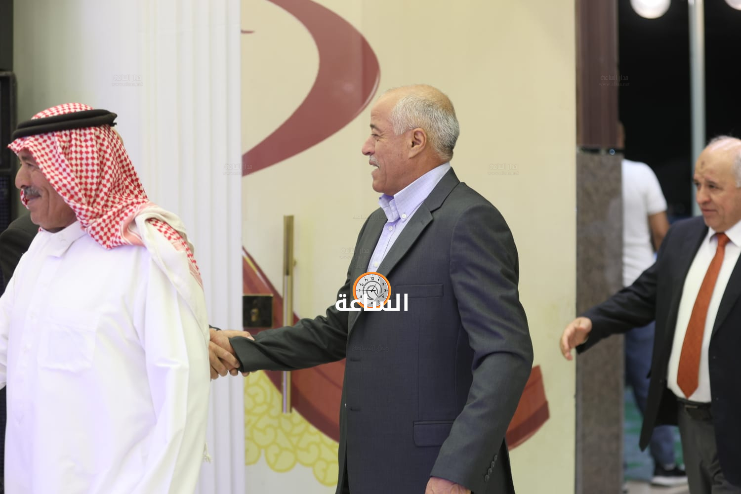 Madar Al-Saa Images 0.10232797730655097